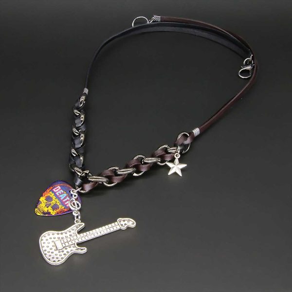 Big Guitar x Skull Headphone Pick